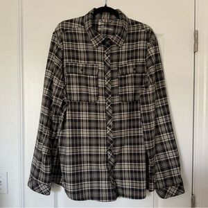 Black and White Plaid Long Sleeve Button Up Shirt